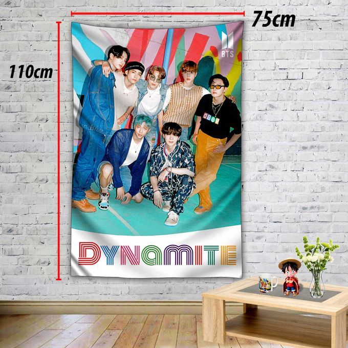 FLAG - DRAPEAU - POSTER -BTS - DYNAMITE - KPOP - Décoration (110cm X 75cm)